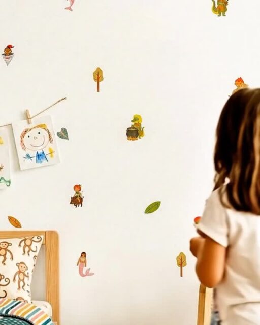 Explore o mundo da decoração infantil que encanta e inspira! Descubra nossas peças decorativas e transforme o quarto do seu filho com a magia da OILA. Faça parte da nossa família e aproveite nossas ofertas exclusivas!